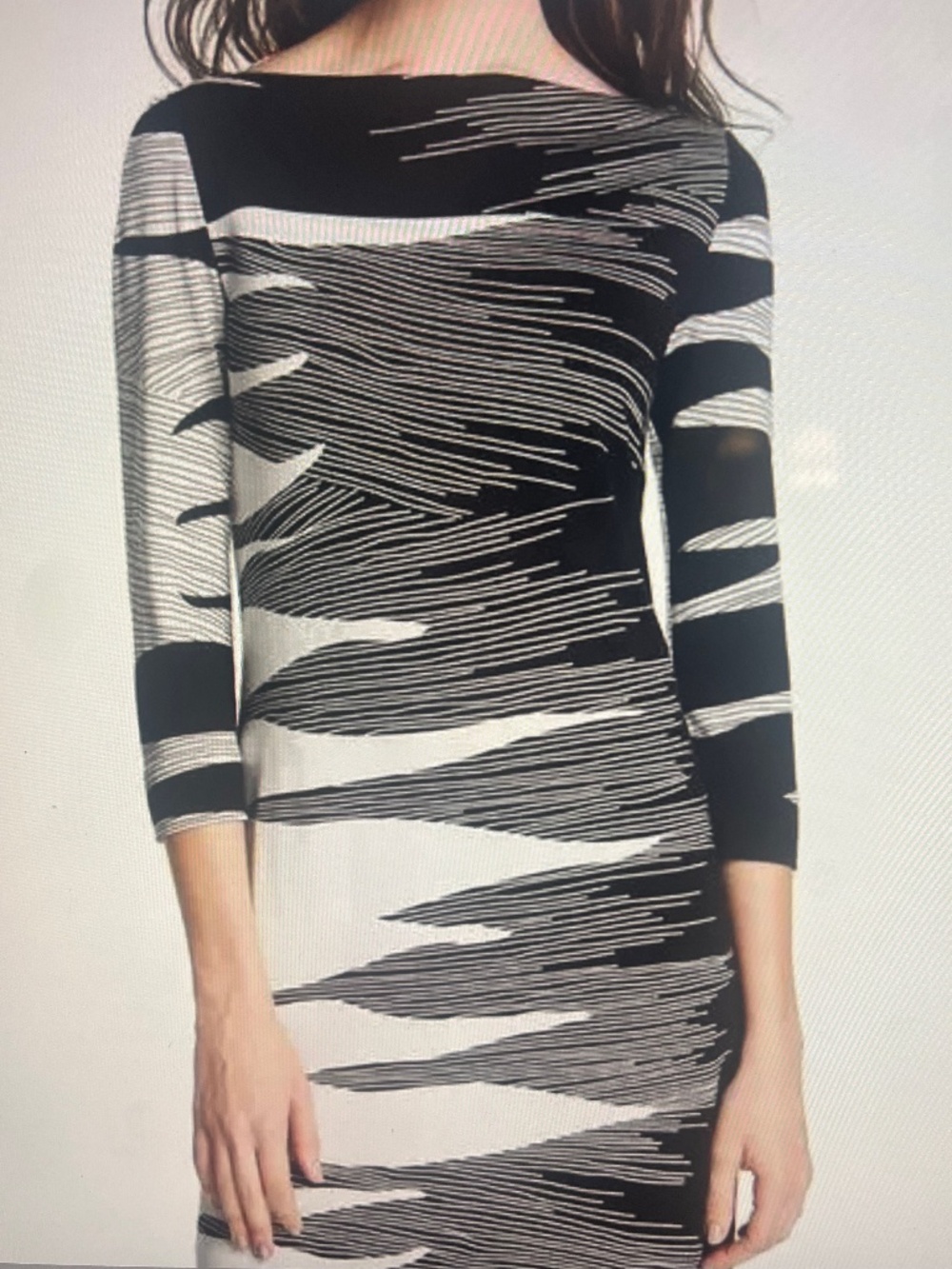 Diane Von Furstenburg Black and Cream Print Sheath size 4